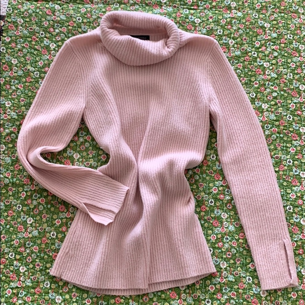Never worn Banana Republic Marino wool sweater